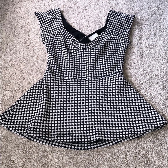 Anthropologie Tops - Anthropologie black and cream top